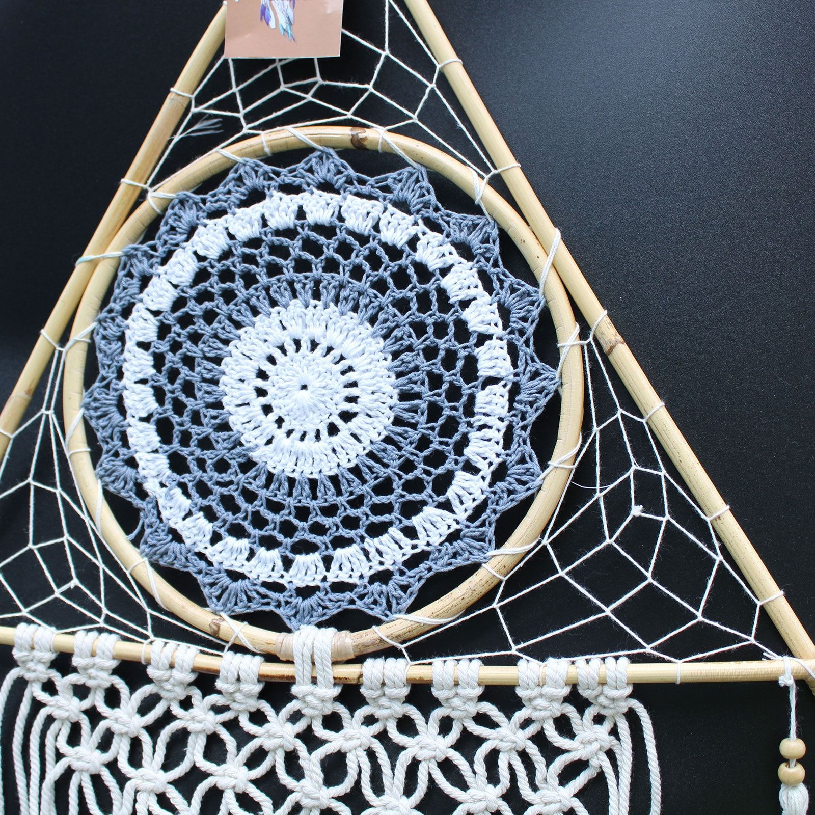 Protection Dream Cather - Lrg Macrame Pyramid White/Grey - imagine 2